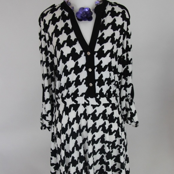 NY COLLECTION Black & White Geometric Print Dress - Picture 1 of 8